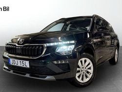 Svart (black magic pärleffekt me) Begagnad 2024 Skoda Kamiq Selection SUV | 269 900 kr (Marknadspris)