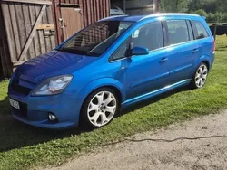 Blå Begagnad 2008 Opel Zafira OPC Minibuss | 45 000 kr