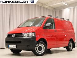 Röd Begagnad 2014 VW T5 Van | 109 800 kr (Marknadspris)