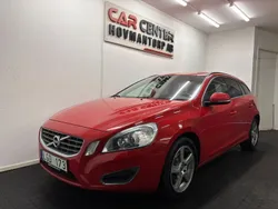 Röd Begagnad 2011 Volvo V60 Momentum Kombi | 49 900 kr (Marknadspris)