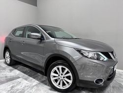 Grå Begagnad 2015 Nissan Qashqai SUV | 124 900 kr (Marknadspris)