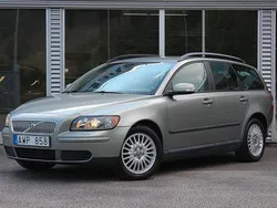 Ljusgrön Begagnad 2006 Volvo V50 Kinetic Kombi | 39 900 kr (Bra pris)