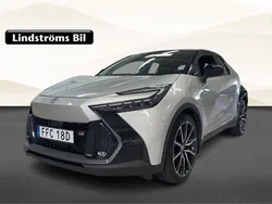 Silver Begagnad 2023 Toyota C-HR Sport SUV | 419 000 kr (Marknadspris)