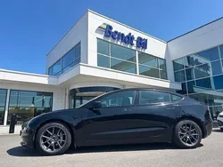 Svart Begagnad 2022 Tesla Model 3 Long Range Sedan | 325 400 kr (Marknadspris)