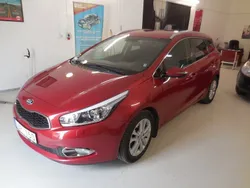 Röd Begagnad 2012 Kia Ceed Sportswagon Kombi | 59 500 kr (Marknadspris)
