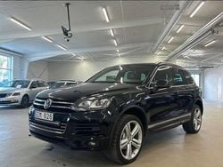 Svart Begagnad 2013 VW Touareg R-line SUV | 137 000 kr (Marknadspris)