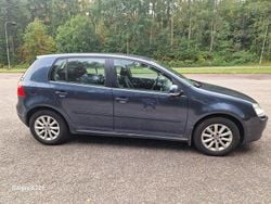 Blå Begagnad 2008 VW Golf VI Trendline Halvkombi | 25 000 kr