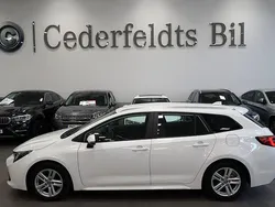 Vit Begagnad 2022 Toyota Corolla Kombi | 239 800 kr (Marknadspris)