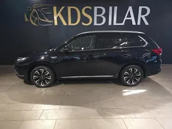 Svart Begagnad 2018 Mitsubishi Outlander P-HEV SUV | 185 000 kr (Marknadspris)
