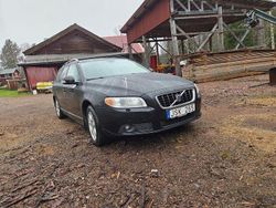 Svart Begagnad 2009 Volvo V70 Momentum Kombi | 45 000 kr (Superpris)