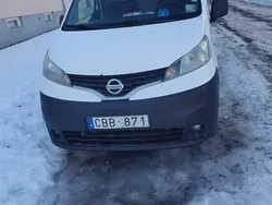 Vit Begagnad 2011 Nissan NV200 Van | 35 000 kr (Marknadspris)
