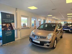 Ljusbrun (brun) Begagnad 2006 Nissan Note Minibuss | 39 900 kr (Dyr)