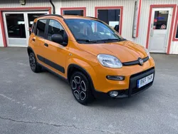 Orange Begagnad 2021 Fiat Panda Halvkombi | 129 900 kr