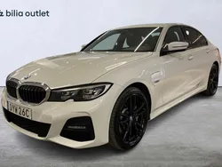 BMW 330e