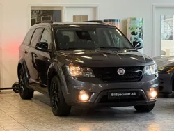 Grå Begagnad 2015 Fiat Freemont Sport SUV | 149 999 kr (Lite dyr)
