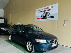 Blå Begagnad 2010 Volvo V50 Momentum Kombi | 49 900 kr (Dyr)