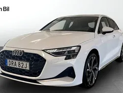 Vit Ny 2025 Audi A3 Sportback Advanced Plus Halvkombi | 399 900 kr (Dyr)