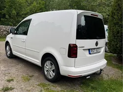 Vit Begagnad 2017 VW Caddy Minibuss | 110 000 kr (Marknadspris)