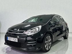 Svart Begagnad 2016 Kia Rio Halvkombi | 79 900 kr (Marknadspris)