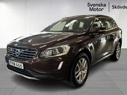 Brun Begagnad 2017 Volvo XC60 Momentum SUV | 209 200 kr (Bra pris)