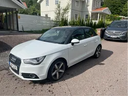 Vit Begagnad 2013 Audi A1 Sportback Halvkombi | 75 000 kr (Marknadspris)