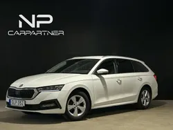 Vit Begagnad 2021 Skoda Octavia Kombi | 188 900 kr (Dyr)