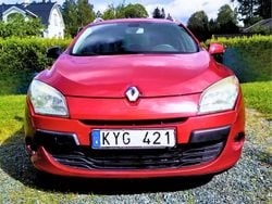 Röd Begagnad 2010 Renault Mégane GrandTour Kombi | 29 000 kr (Marknadspris)