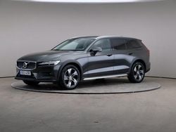 Mörkgrå Begagnad 2022 Volvo V60 CC Pro Kombi | 319 000 kr (Superpris)