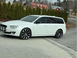 Vit Begagnad 2016 Volvo V70 Dynamic Kombi | 169 900 kr (Lite dyr)