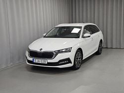 Vit Begagnad 2023 Skoda Octavia Ambition Kombi | 254 900 kr (Marknadspris)