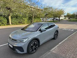 Grå Begagnad 2023 VW ID.5 Pro Performance SUV | 365 000 kr (Bra pris)