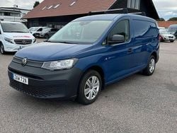 Blå Begagnad 2021 VW Caddy Maxi Minibuss | 265 000 kr (Marknadspris)