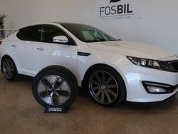 Vit Begagnad 2013 Kia Optima Hybrid Sedan | 109 900 kr (Marknadspris)
