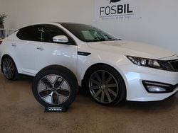Vit Begagnad 2013 Kia Optima Hybrid 2 Sedan | 109 900 kr (Marknadspris)