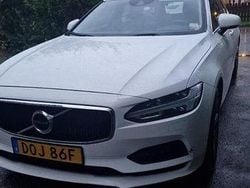 Vit Begagnad 2020 Volvo V90 Momentum Kombi | 145 000 kr (Dyr)