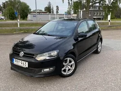 Svart Begagnad 2012 VW Polo Halvkombi | 56 000 kr (Marknadspris)