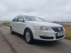 Vit Begagnad 2010 VW Passat Sportline Kombi | 34 800 kr