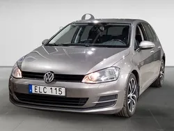 Mörkgrå Begagnad 2013 VW Golf VII Comfortline Halvkombi | 109 900 kr (Marknadspris)