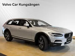 Silver Begagnad 2019 Volvo V90 CC SE Kombi | 349 900 kr (Marknadspris)