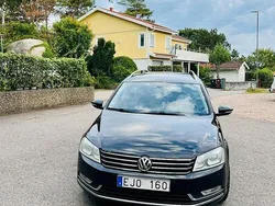 Svart Begagnad 2013 VW Passat Kombi | 60 000 kr (Marknadspris)