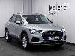 Silver (florettsilver metallic) Begagnad 2023 Audi Q3 Proline SUV | 298 900 kr (Bra pris)