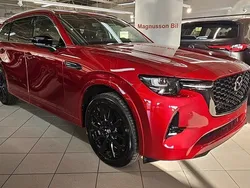 Röd Ny 2024 Mazda CX-80 Homura-Line SUV | 678 700 kr (Marknadspris)