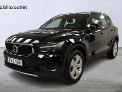 Svart Begagnad 2022 Volvo XC40 Momentum SUV | 309 000 kr (Marknadspris)