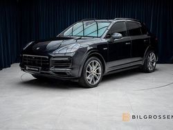 Svart Begagnad 2022 Porsche Cayenne SUV | 889 900 kr (Marknadspris)