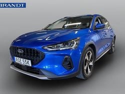 Blå Begagnad 2023 Ford Focus Active Halvkombi | 229 900 kr (Lite dyr)