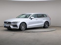 Svart Begagnad 2021 Volvo V60 Inscription Kombi | 345 000 kr (Marknadspris)