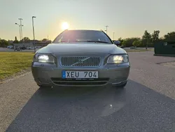 Grön Begagnad 2006 Volvo V70 Kinetic Kombi | 29 800 kr (Marknadspris)