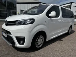 Vit Begagnad 2021 Toyota Proace Verso Kombi | 188 000 kr (Superpris)
