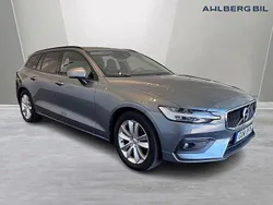 Grå Begagnad 2019 Volvo V60 Momentum Kombi | 264 500 kr (Marknadspris)