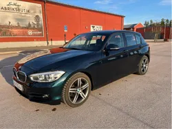 Blå Begagnad 2016 BMW 125 Sport Line Halvkombi | 159 000 kr